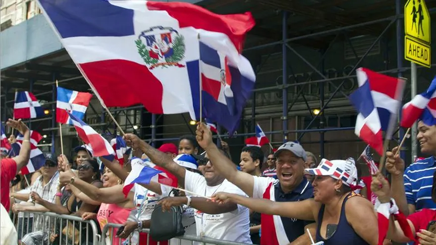 Dominicanos abuchean