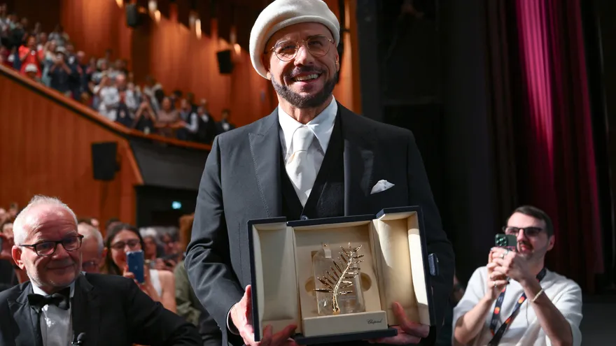 John Travolta recibe su Palma de Oro honorífica del Festival de Cannes