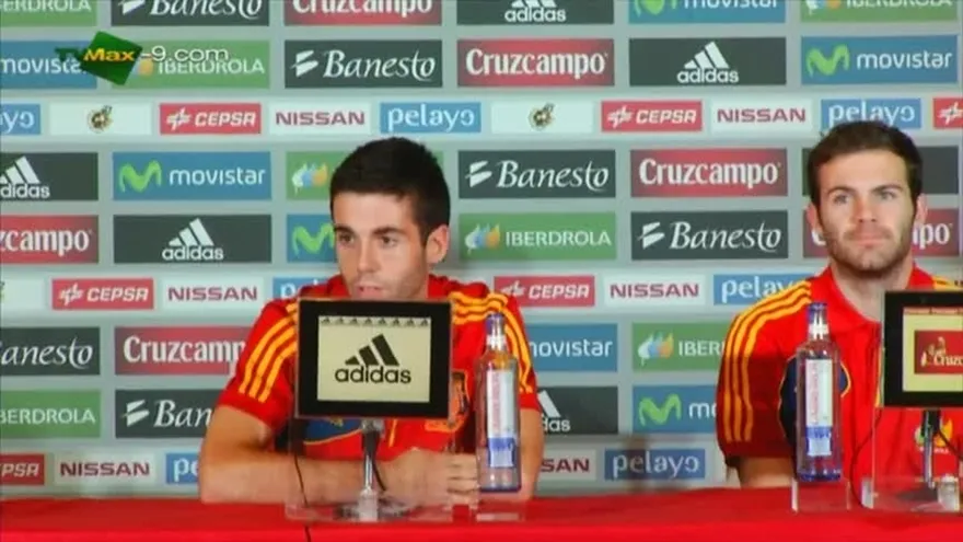 Conferencia de Prensa: Susaeta y Juan Mata