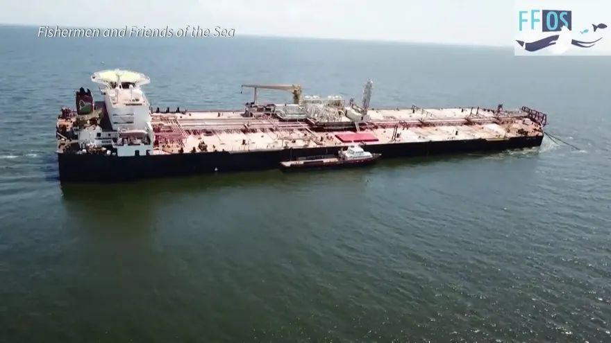 Petrolero de Venezuela enciende alarmas por riesgo de "desastre ambiental"