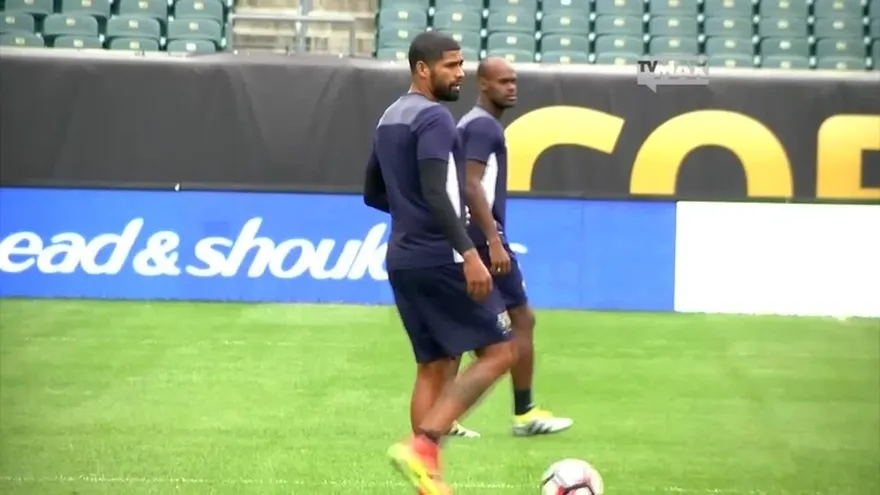 La Sele hizo reconocimiento de la cancha