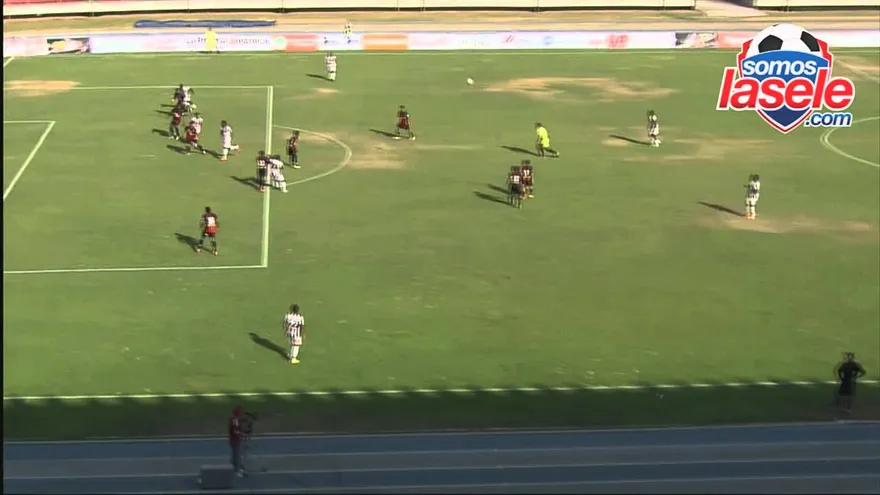 Repasa el gol de Juan Pérez Tauro FC vs Sporting fecha 3 LPF Clausura 2014