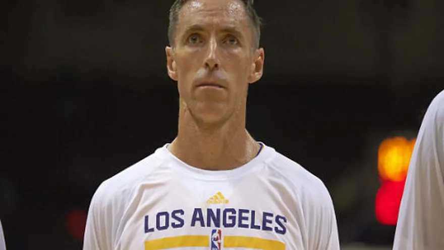 Steve Nash regresa a la lista de lesionados