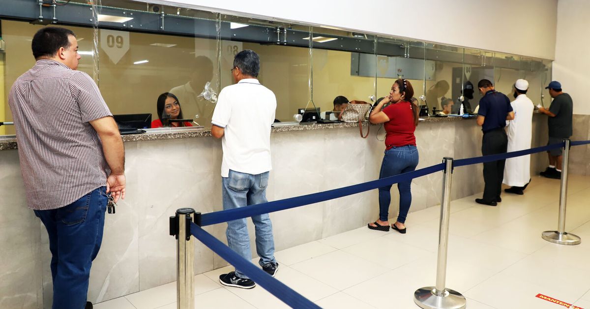 Alcaldía de Panamá anuncia entrega de placas solo para vehículos nuevos de 2026