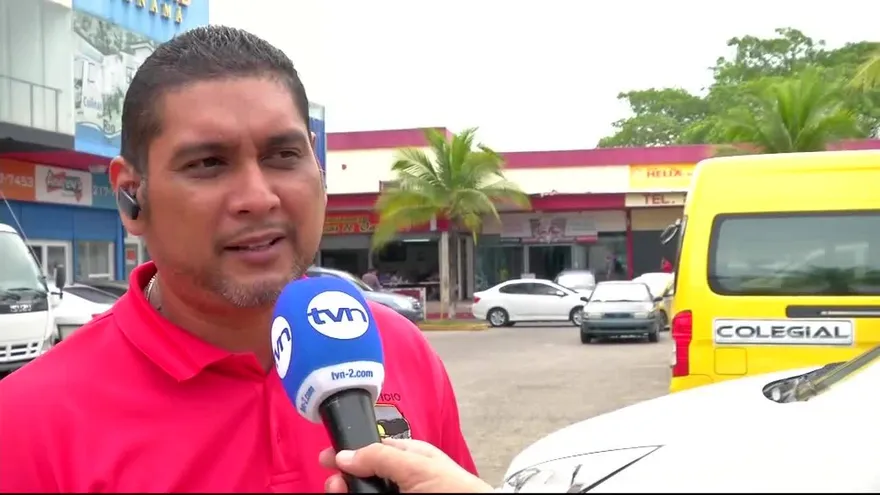 Conductores de buses colegiales presentan denuncia ante la ATTT