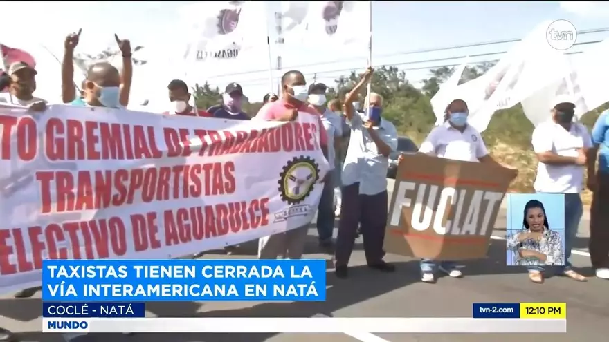Taxistas de Aguadulce cierran la vía en Natá