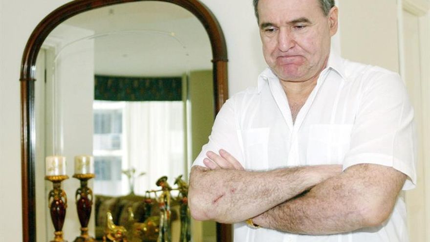 Expresidente Bucaram abandonó Panamá y se encuentra en Ecuador
