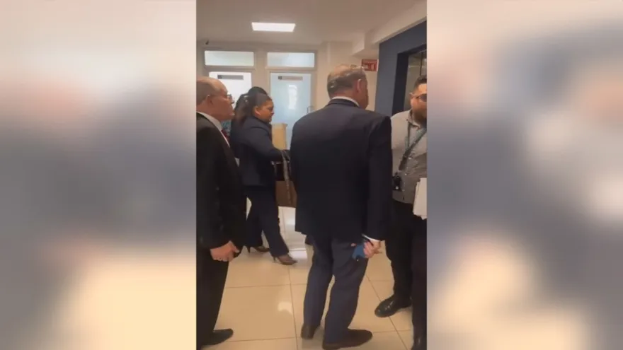 Abogado de Carrizo reacciona a supuesta interrupción en investigación contra su representado