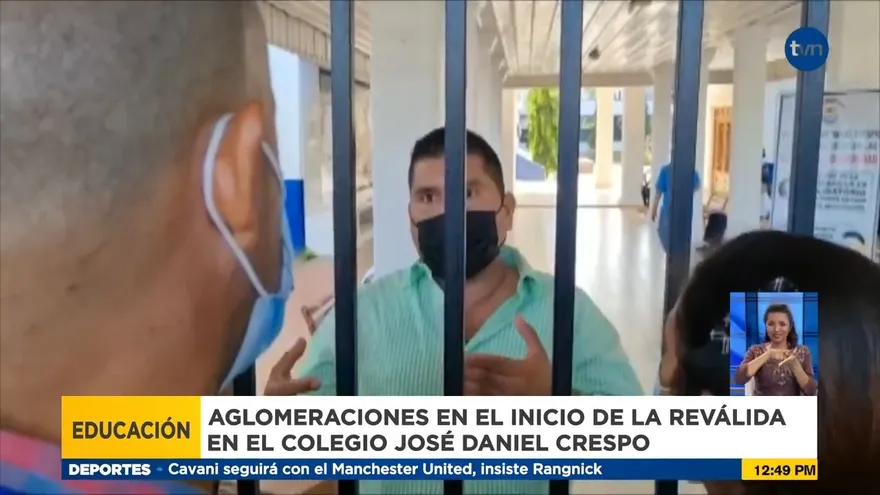 Quejas por falta de organización en proceso de matrícula de revalidas