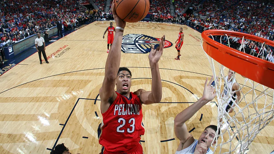 Pelicans no caen en el hechizo del Magic
