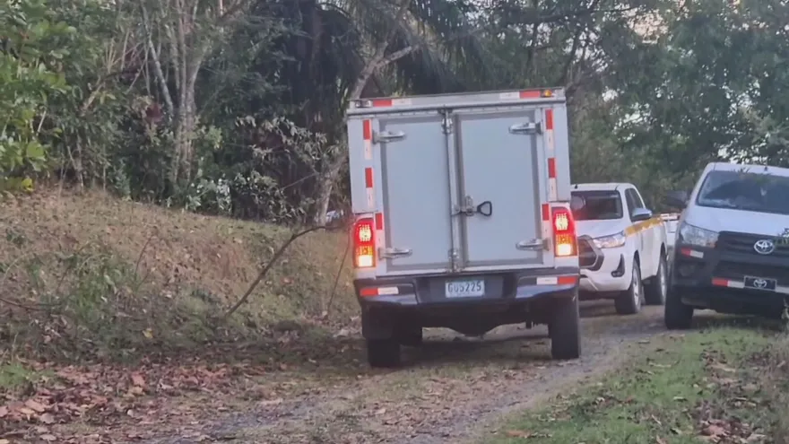 Personal del Ministerio Público acudió al lugar para comenzar las investigaciones entorno al caso.