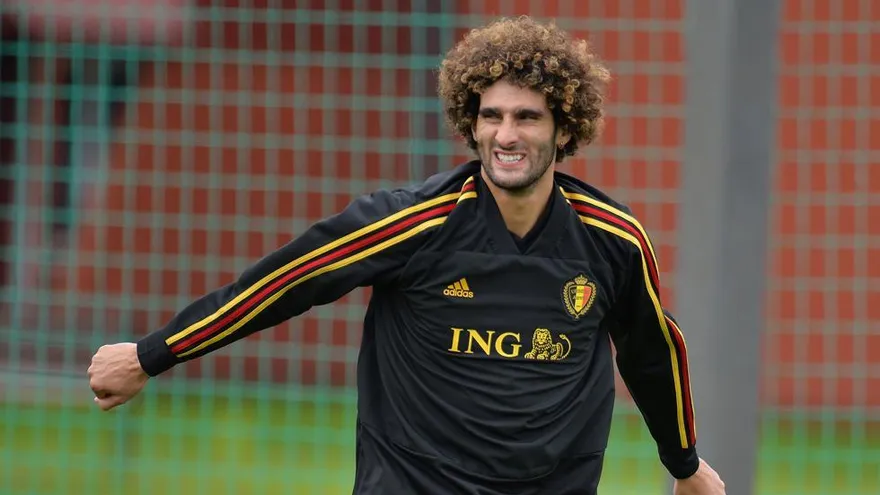 Fellaini presta tres millones de euros al Standard belga, su antiguo club