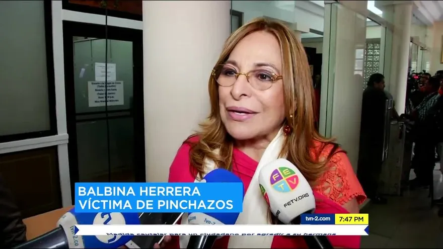 Agreden a Balbina Herrera