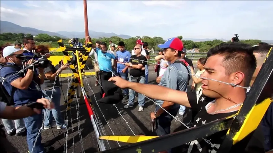 Venezuela deporta a más de 1.000 colombianos