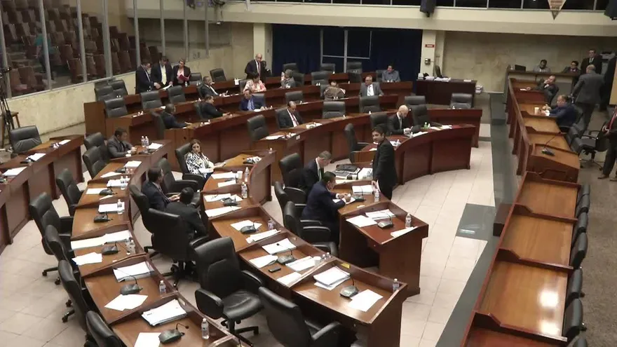 Lo que piensan los diputados de las sanciones por ausencias