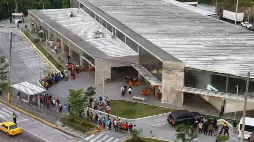 Nueva tienda del IMA abre en Alcalde Díaz
