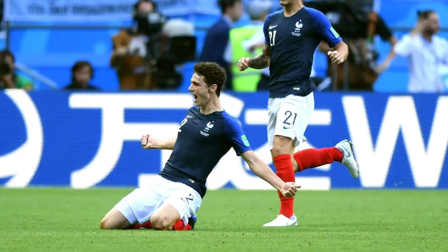 Bayern Múnich se asegura a Pavard para la campaña 2019-2020
